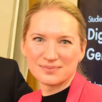 Tatiana Agnesens, Dozentin Hochschule Luzern (HSLU)
